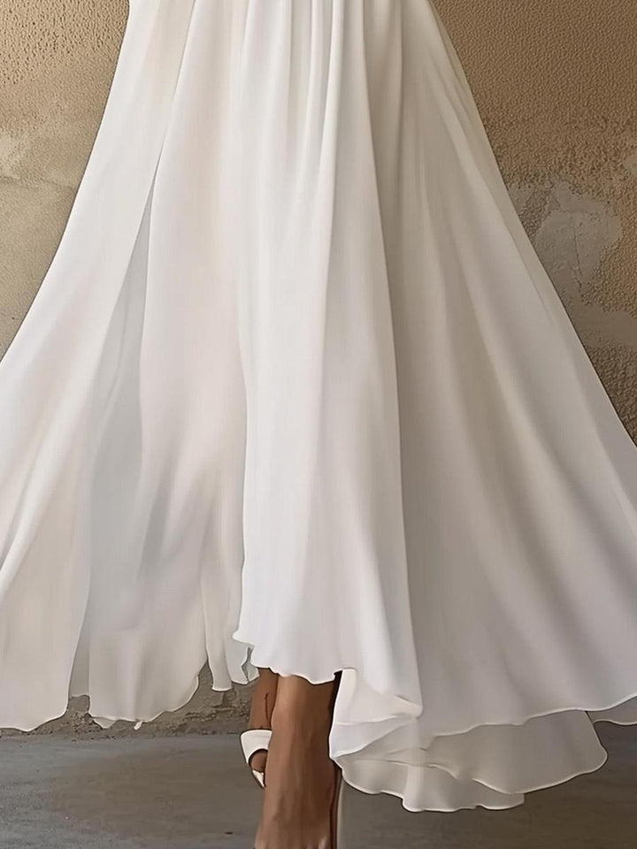 Robe Maxi Blanche Laura à Encolure en V au Style Vintage