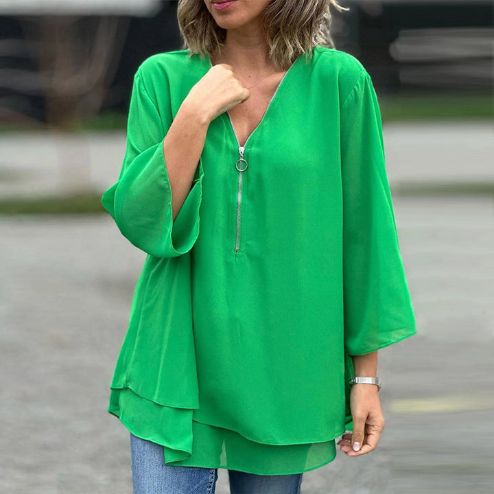 Heidi™ - Fluide V-Neck Zip Top