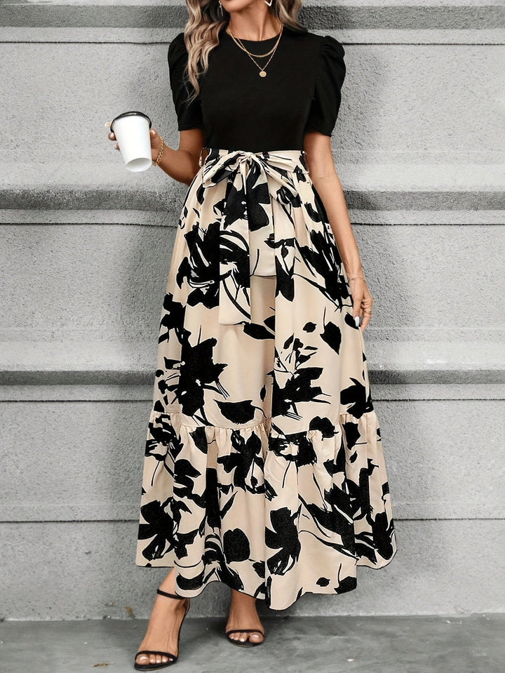 Briony - Robe Fleurie à Taille Haute avec Ourlet Flottant