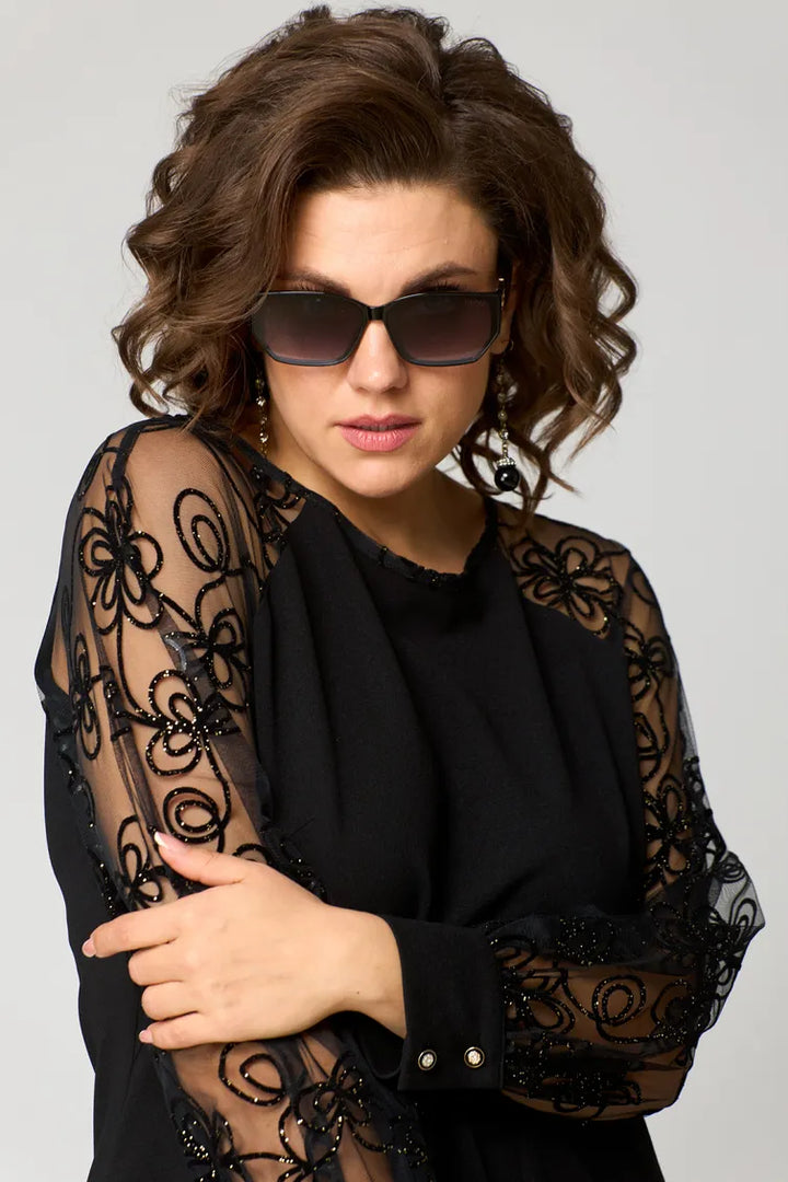 Elara - Robe en Dentelle à Manches