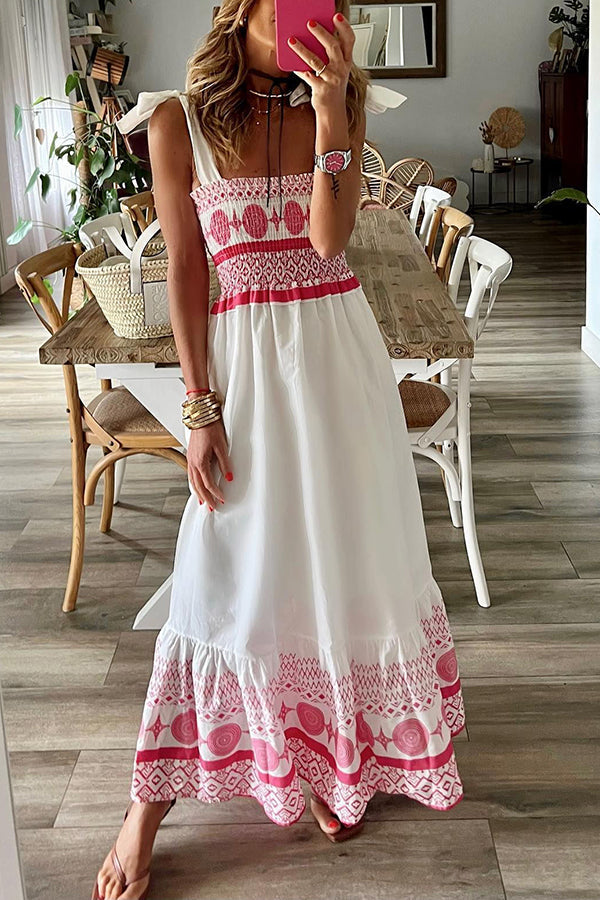 Addison - Robe à Bretelles avec Col Carré et Détails à Lacets
